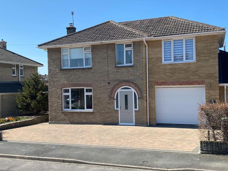 Modern 4 Bedroom House In Weymouth Sunny Corner Exteriér fotografie
