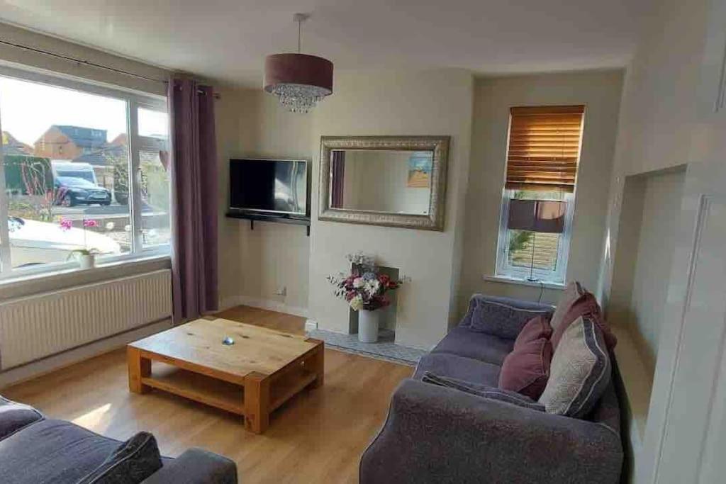 Modern 4 Bedroom House In Weymouth Sunny Corner Exteriér fotografie