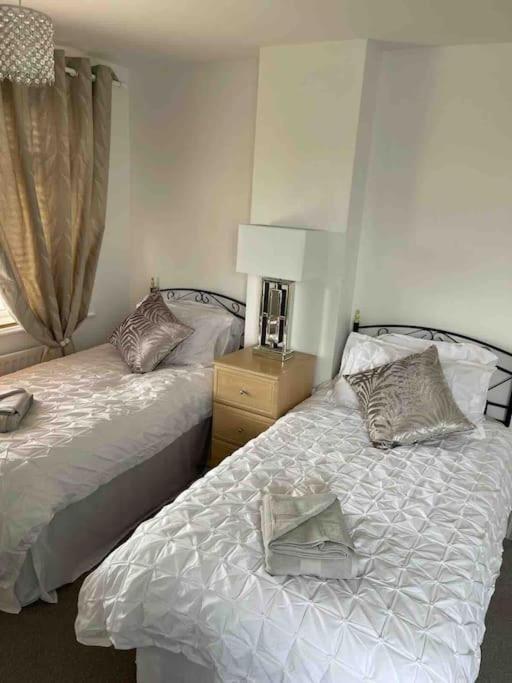 Modern 4 Bedroom House In Weymouth Sunny Corner Exteriér fotografie